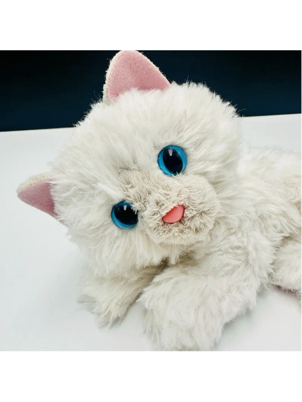 Scruffies White Kitty Chloe Laying Meows Purrs Plush Animagic 8” Toy Cat Kitten